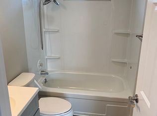 4016 NE 7th St, Renton, WA 98056