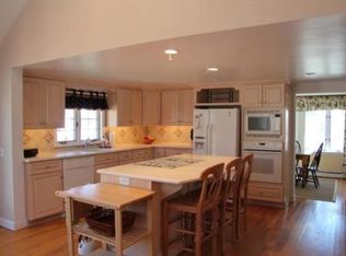 6 Pasture Rd, Rockport, MA 01966
