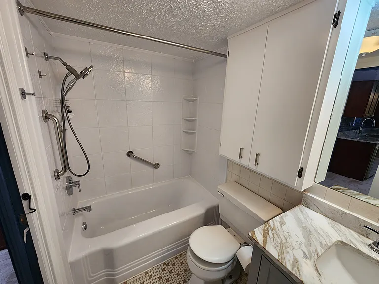 6960 Carriage Hill Dr #102 — Photo 21