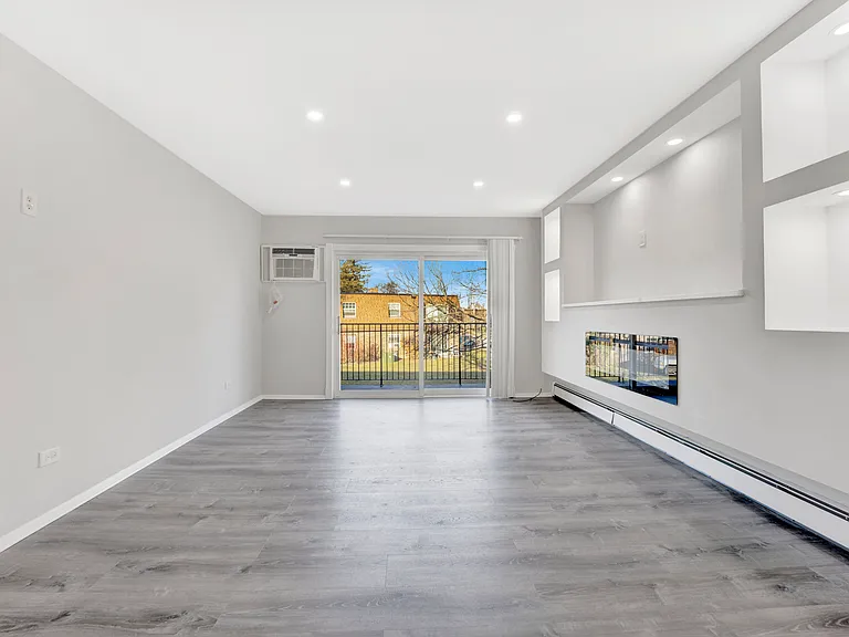 161 W 63rd St #C206 — Photo 3