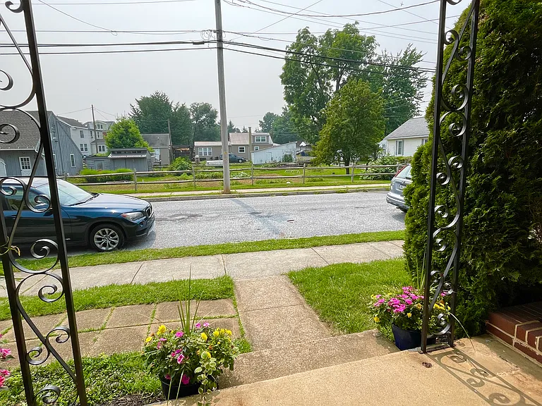 113 S Washington St — Photo 4