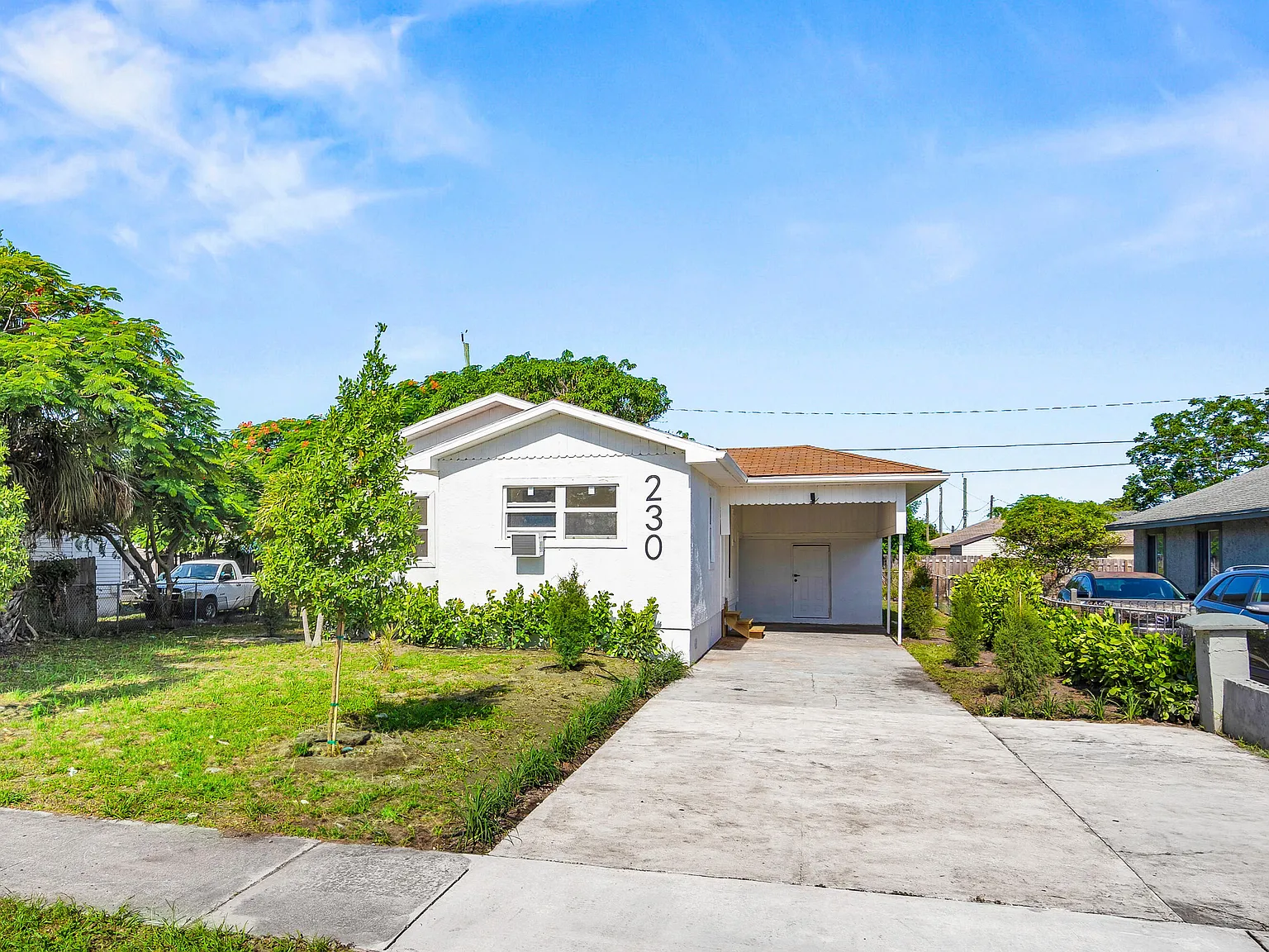 2 bed, 1.0 bath, 746 sqft, $2,600 — Photo 2