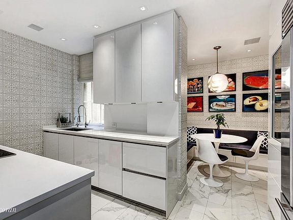 5th image of 1112 Park Ave #7C