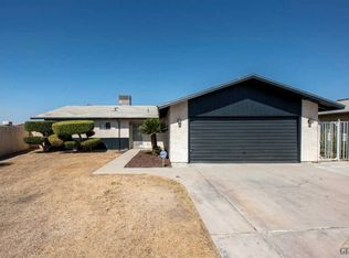 1103 Weaver Ave, Delano, CA 93215