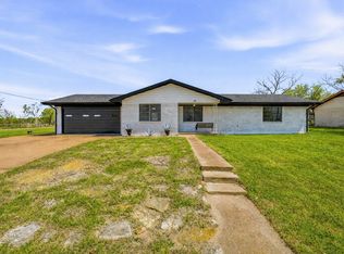 925 N Kirk St, Hico, TX 76457