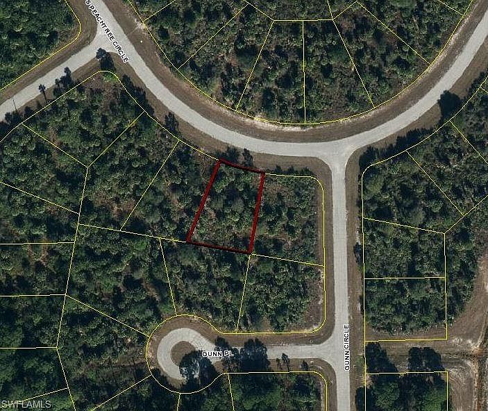 1st image of 5025 S Peachtree Cir