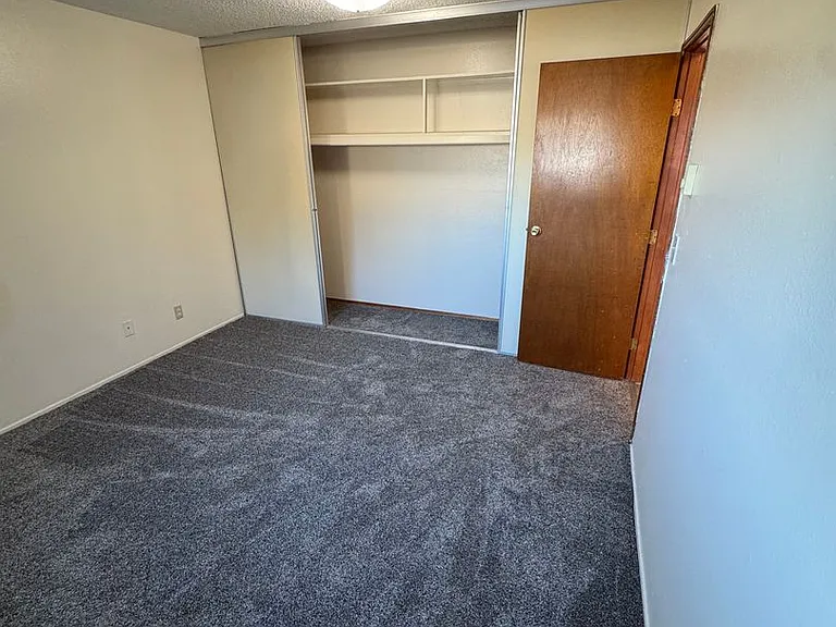 Michelbook Apartments — Photo 22