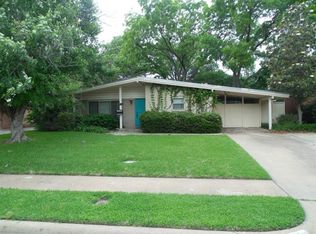 1920 Winthrop St, Irving, TX 75061