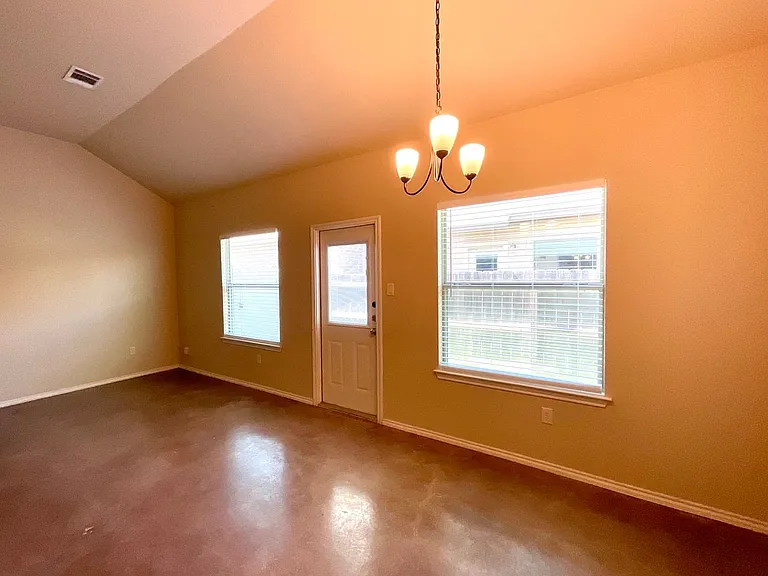 2575 Pahmeyer Rd — Photo 14