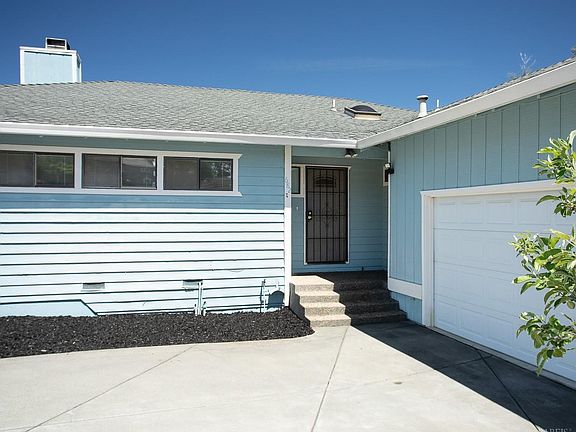 2nd image of 682 Hillside Drive