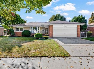 13750 Murthum Ave, Warren, MI 48088