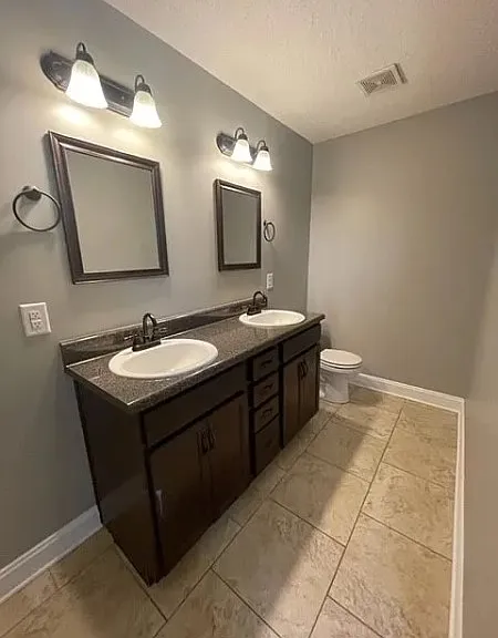 226 Azalea Dr — Photo 5