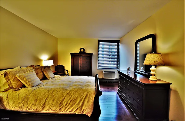 Rented by Corcoran | media 21