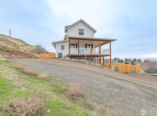 1900 Cumbo Court, Wenatchee, WA 98801