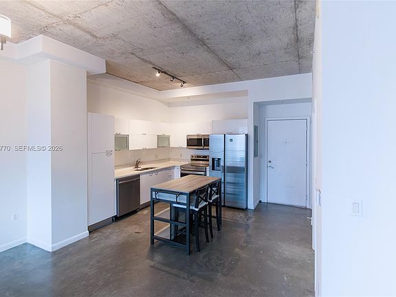 5th image of 133 NE 2nd Ave APT 1509