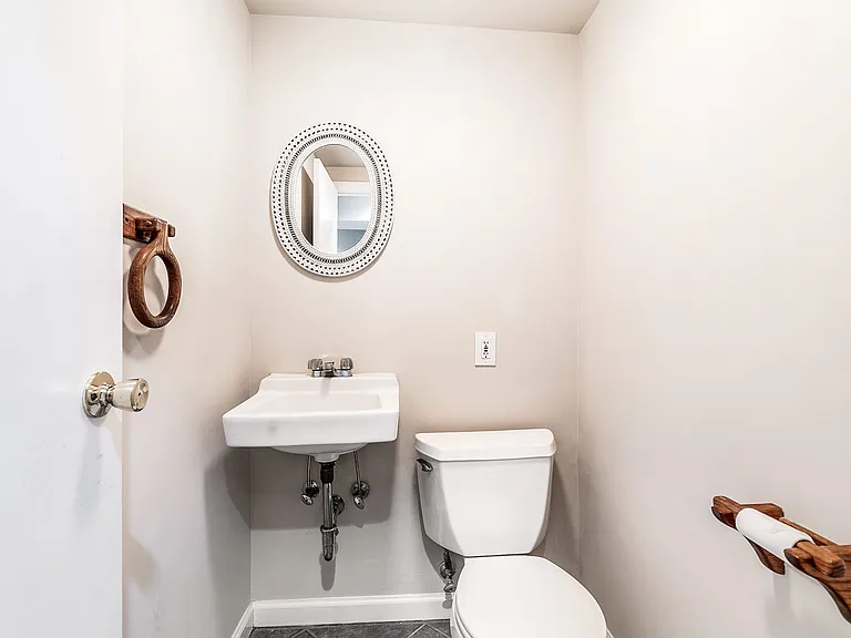 47 Wendt Ave — Photo 25