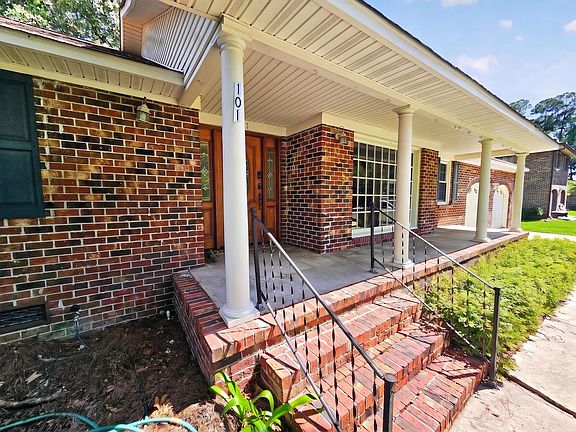 5th image of 101 Beacon Hill Ln