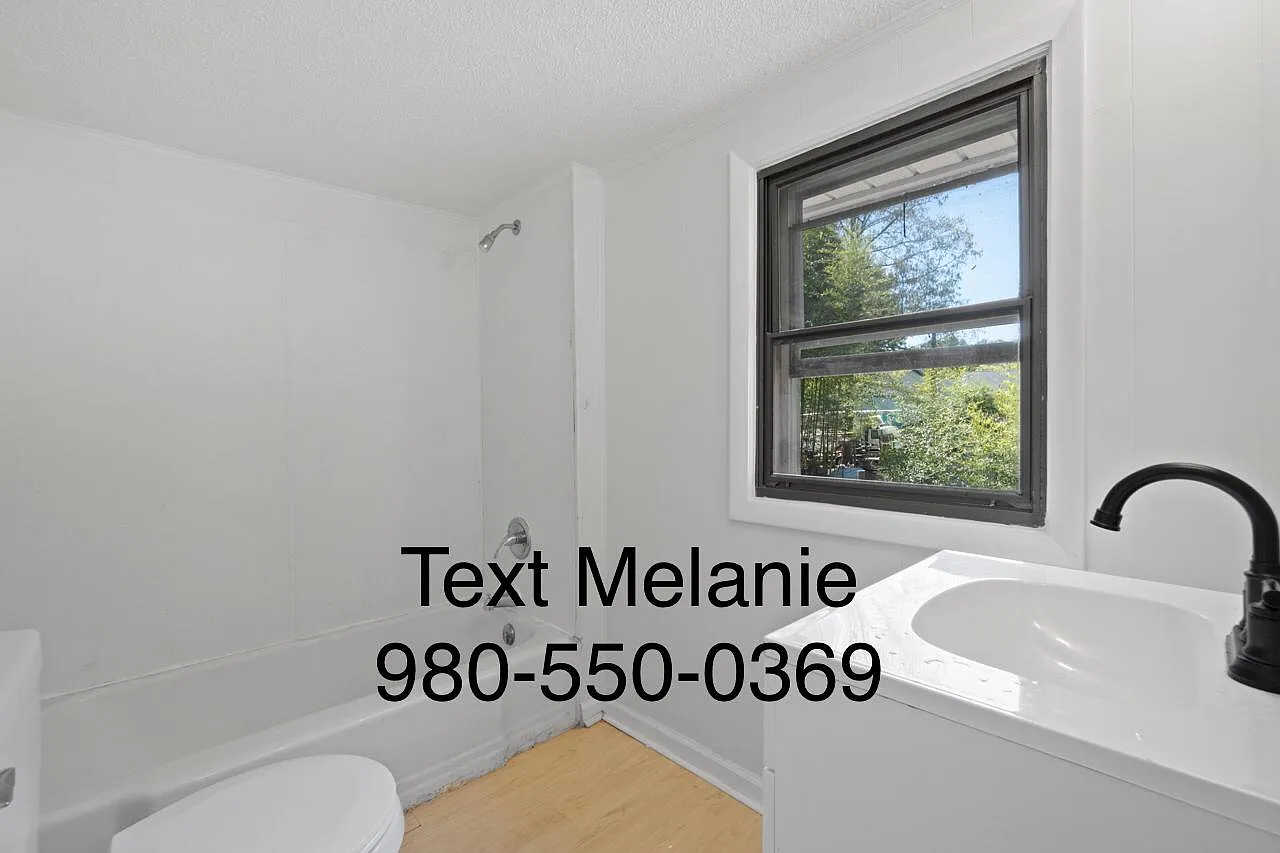 2 bed, 759 sqft, $1,195 — Photo 3