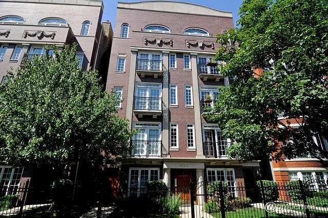 1st image of 628 W Wrightwood Ave APT 2E
