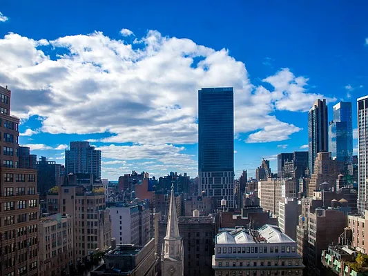 Sold by Sotheby's International Realty | media 7