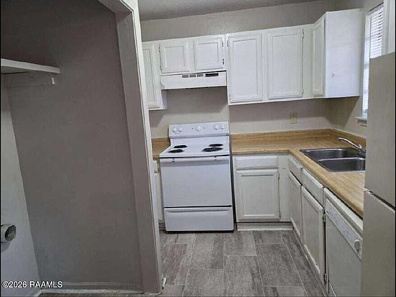4th image of 138 Hummingbird Ln