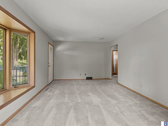 3rd image of 640 N 54th St
