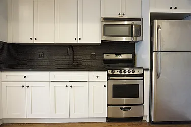 Rented by Rennit Inc.