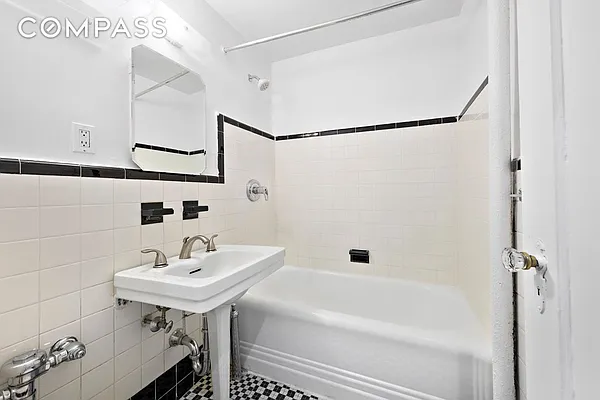 Rented by Compass | media 16