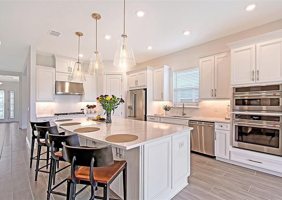 11427 Viani Ter, Palmetto, FL 34221 | MLS #A4653375 | Zillow