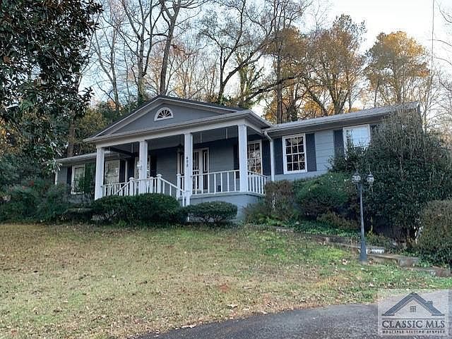 1st image of 499 W Lake Dr