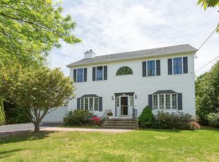 300 George Rd, New Suffolk, NY 11956