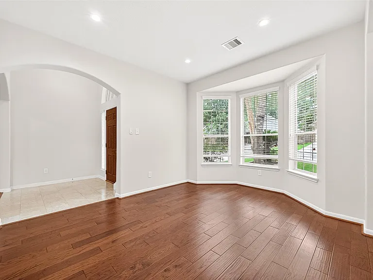 94 S Regan Mead Cir — Photo 8