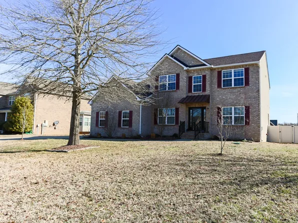 1015 Laramie Ct, Murfreesboro, TN 37128