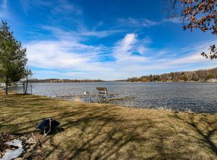 N5066 Arrowhead Trl, Juneau, WI 53039