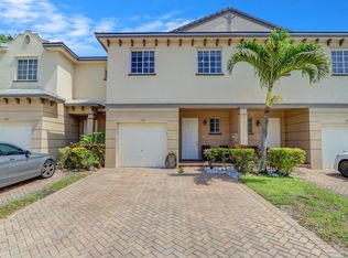 974 Tortuga Ln, Riviera Beach, FL 33404
