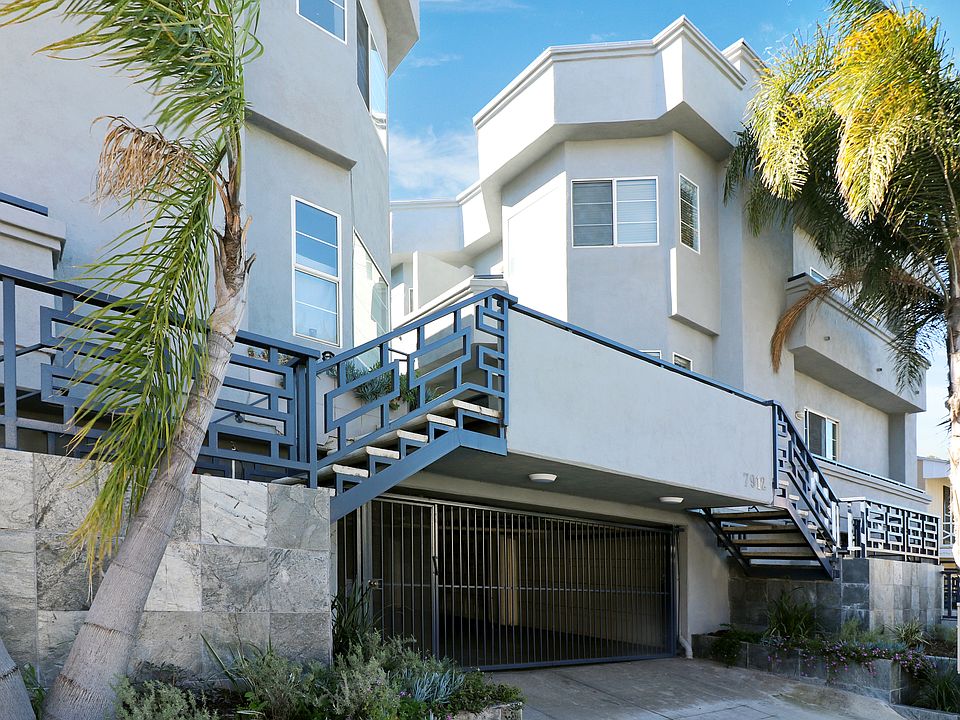 1st image of 7916 Blackburn Ave #4