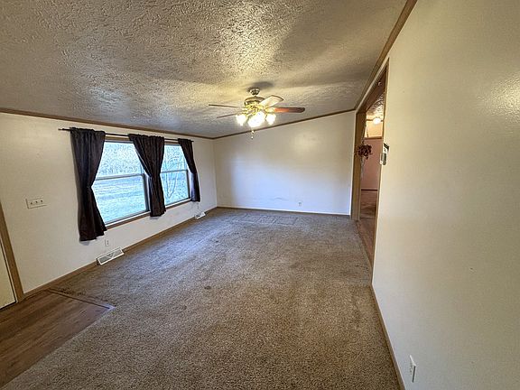 4th image of 1420 Private Road 2632