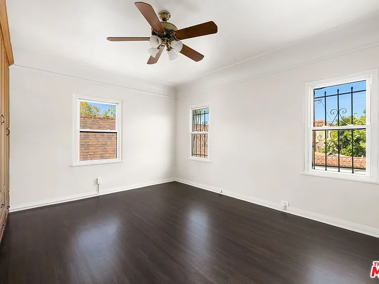 120 S Poinsettia Pl — Photo 13