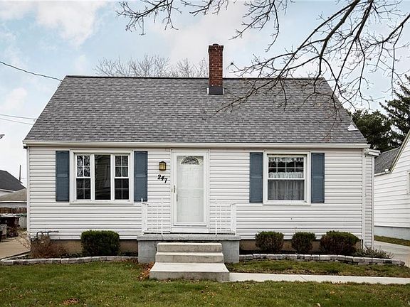 2nd image of 247 Curtiss St