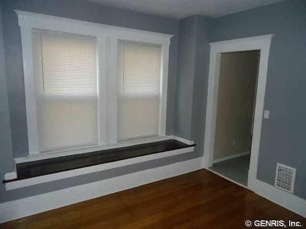 Dining room bay window