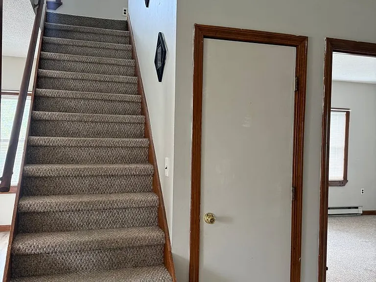 505 Norwich Rd — Photo 4
