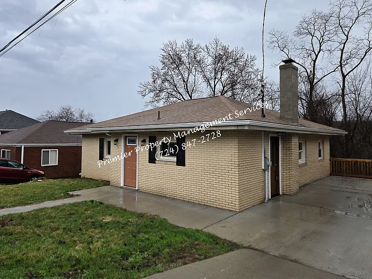 3216 Broadhead Rd — Photo 2