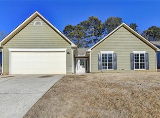 175 Paris Dr, Lawrenceville, GA 30043