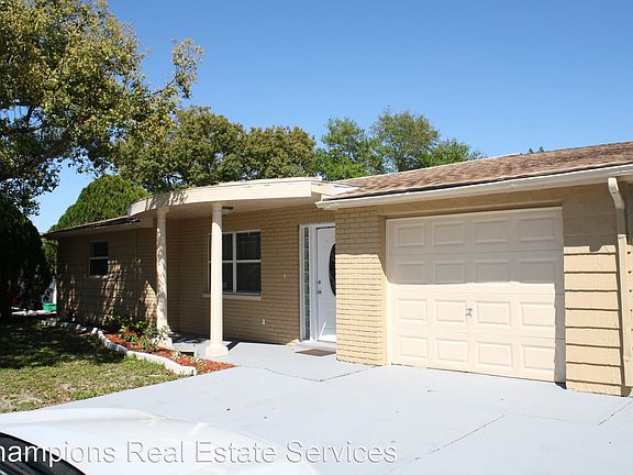 3rd image of 3344 Brookfield Dr