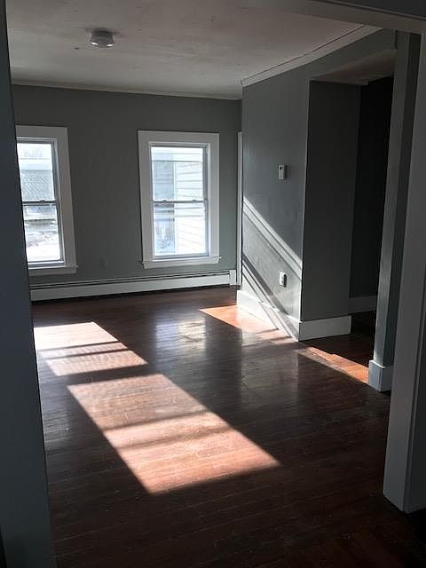 2nd image of 159 Lincoln St APT 1