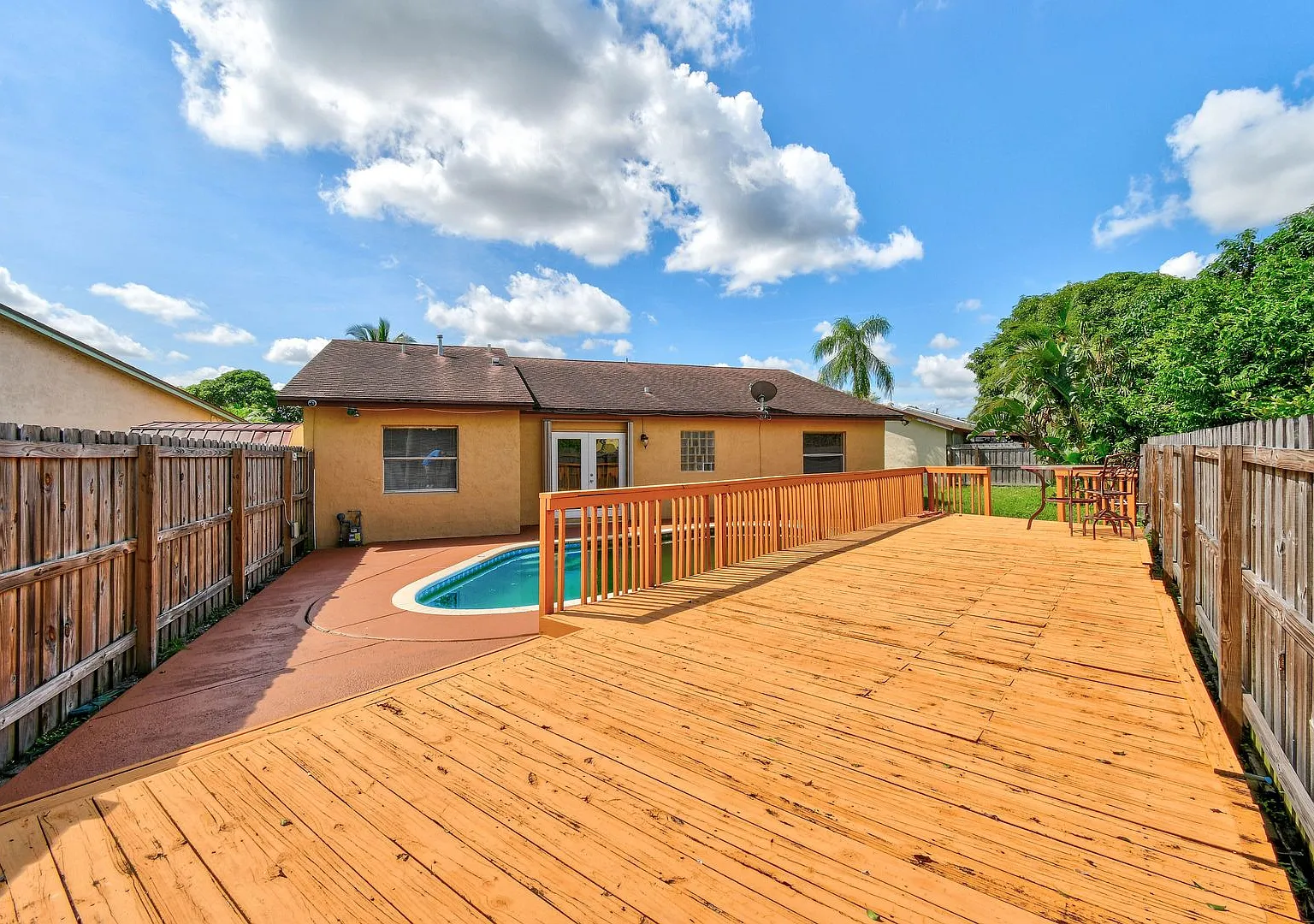 Move In Made Simple: Pay only the first month and security deposit ! — Photo 3