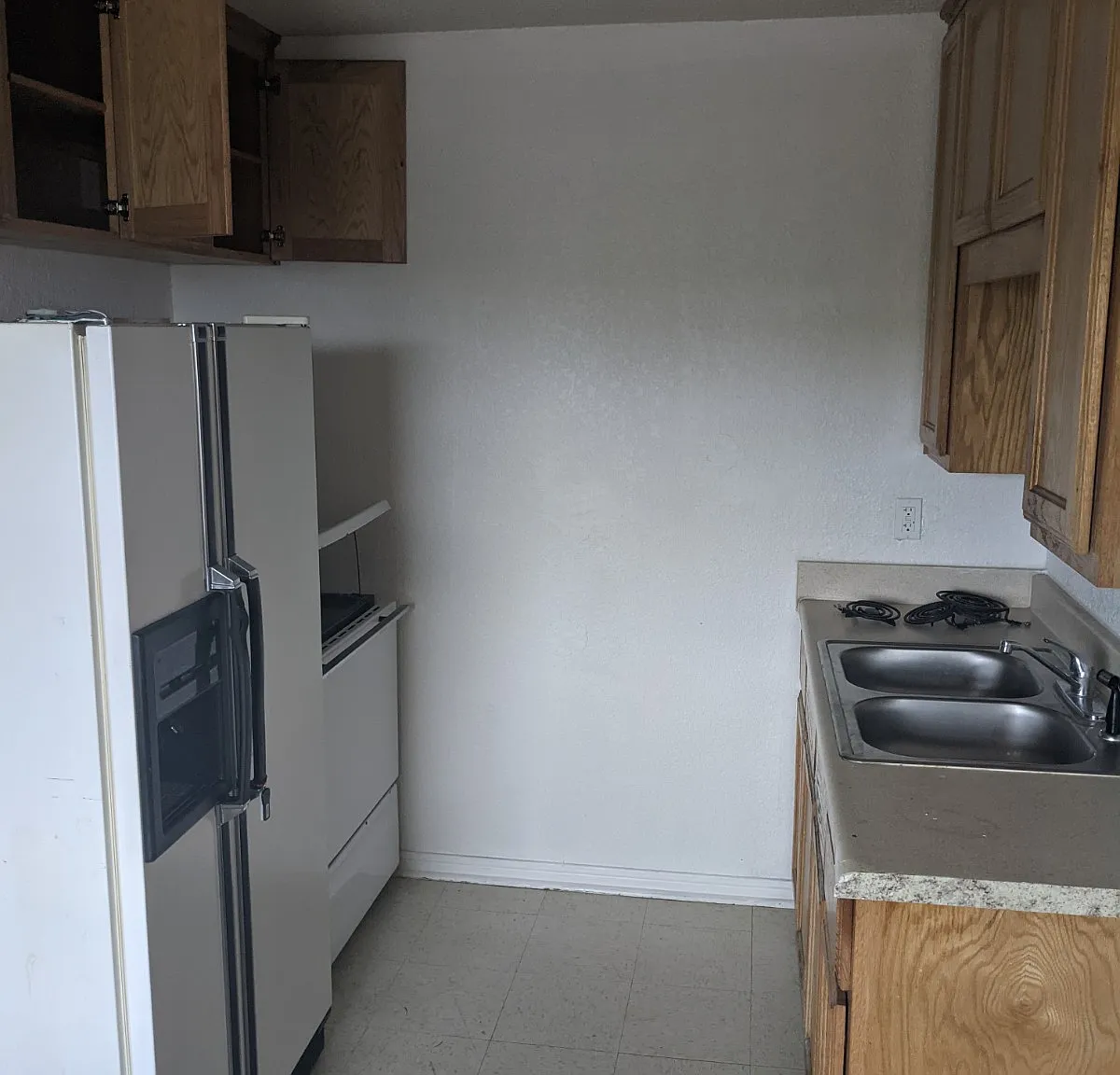 512 West Green Avenue - 28 — Photo 3