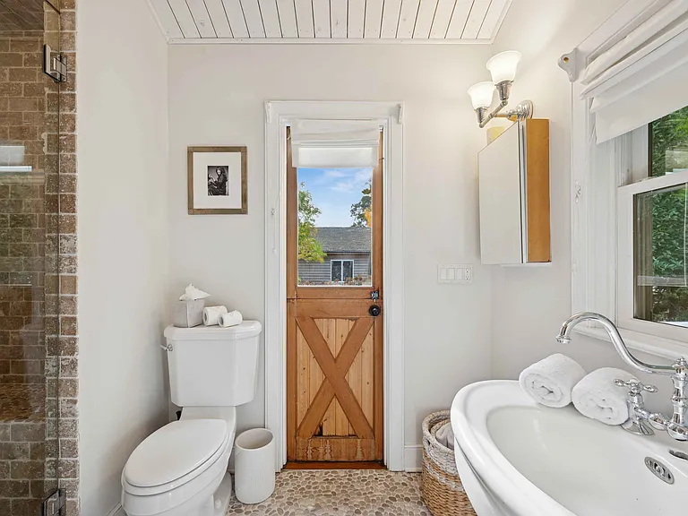 128 Sayres Path — Photo 15