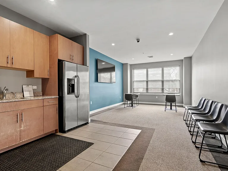 172 Culver Ave #407 — Photo 22