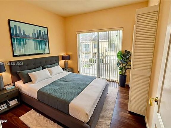 3rd image of 10150 SW 88th St #Townhouse 106